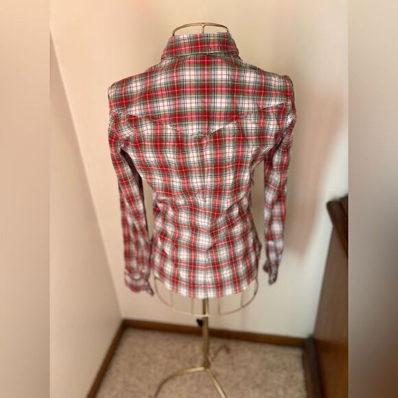 Abercrombie red plaid snap front long sleeve top size small 95 % cotton - Picture 11 of 11